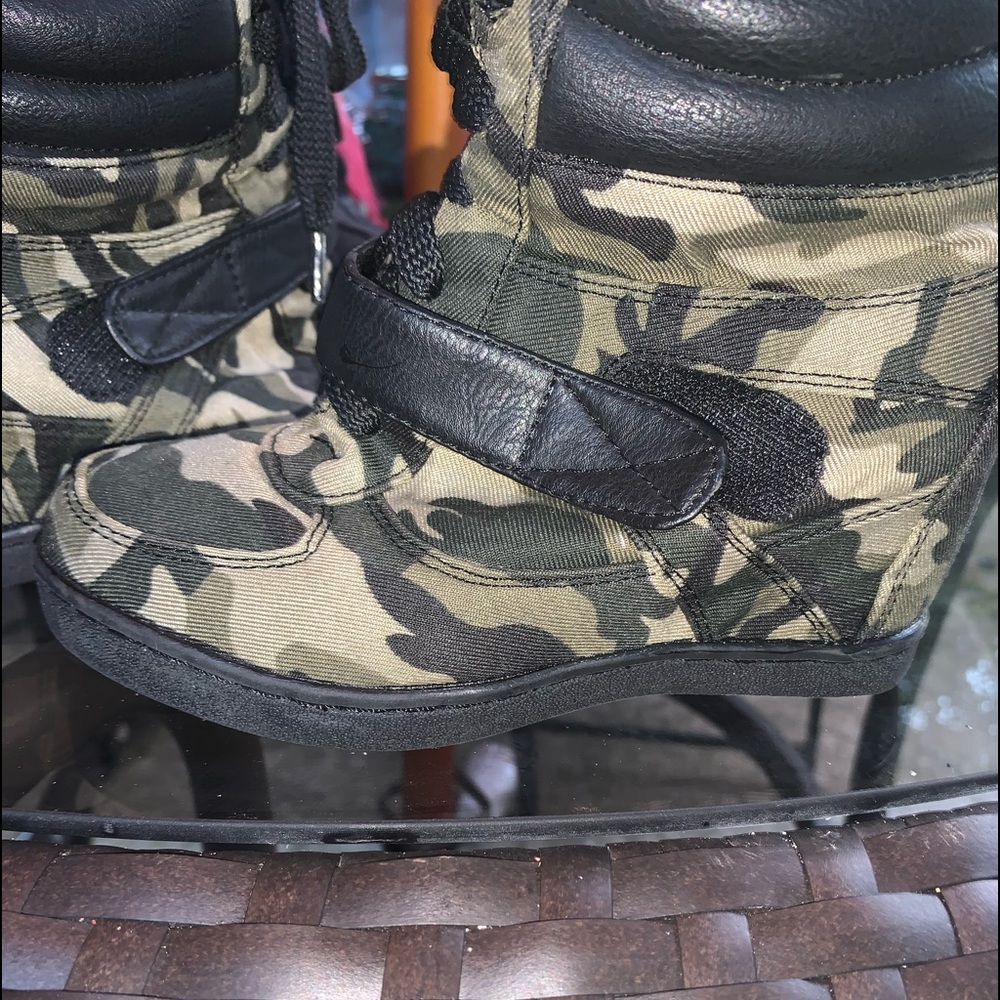 Army Fatigue Wedge sneakers